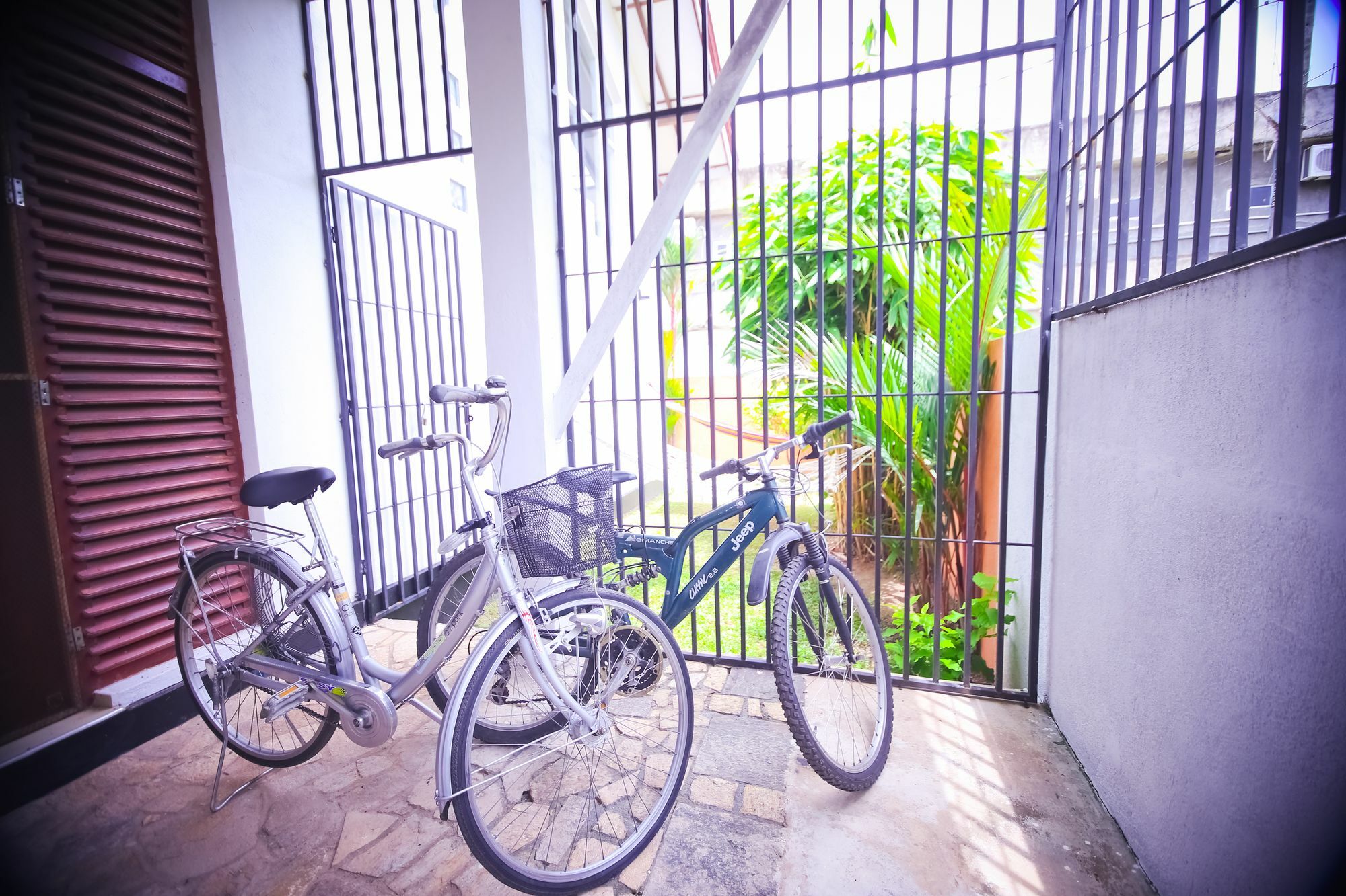 Yoyo Airport Hostel Negombo Exteriör bild
