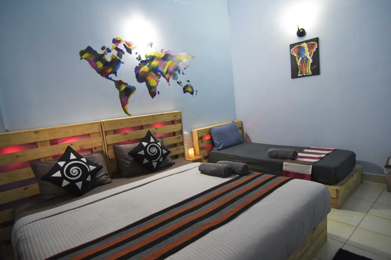 Yoyo Airport Hostel Negombo Exteriör bild