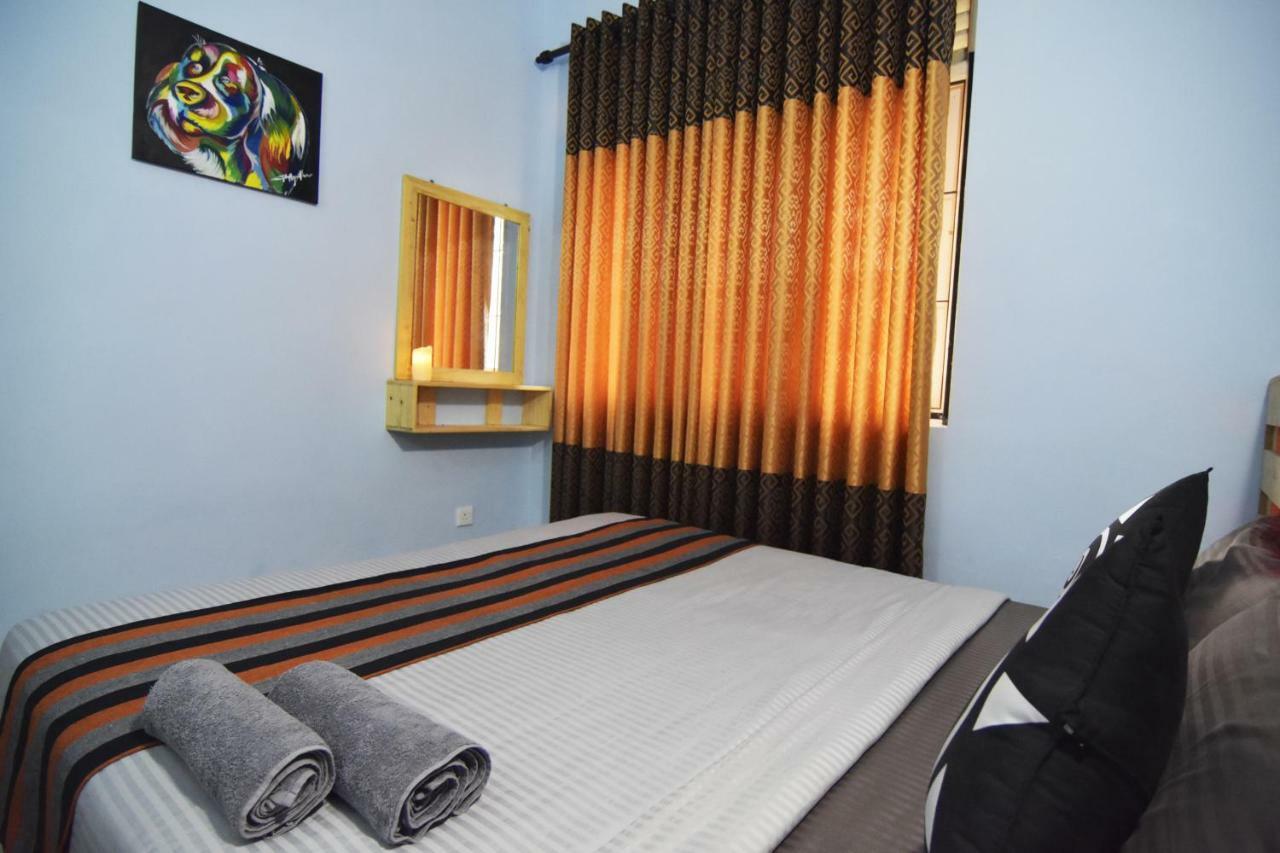 Yoyo Airport Hostel Negombo Exteriör bild